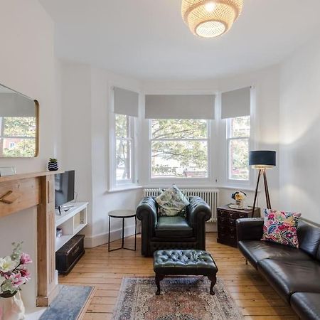 The Oval Abode Apartment ลอนดอน ภายนอก รูปภาพ