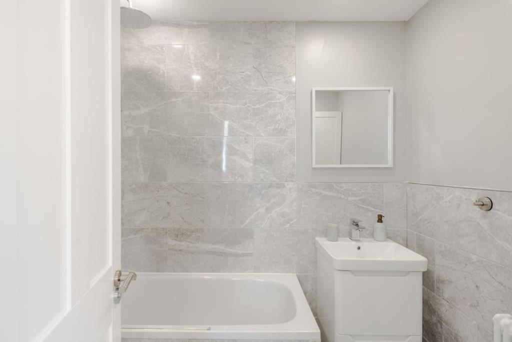 The Oval Abode Apartment ลอนดอน ภายนอก รูปภาพ